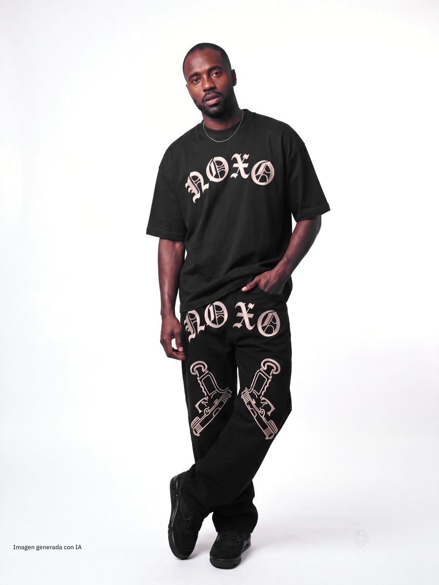 Leo de pie, cuerpo entero · NOXO 184